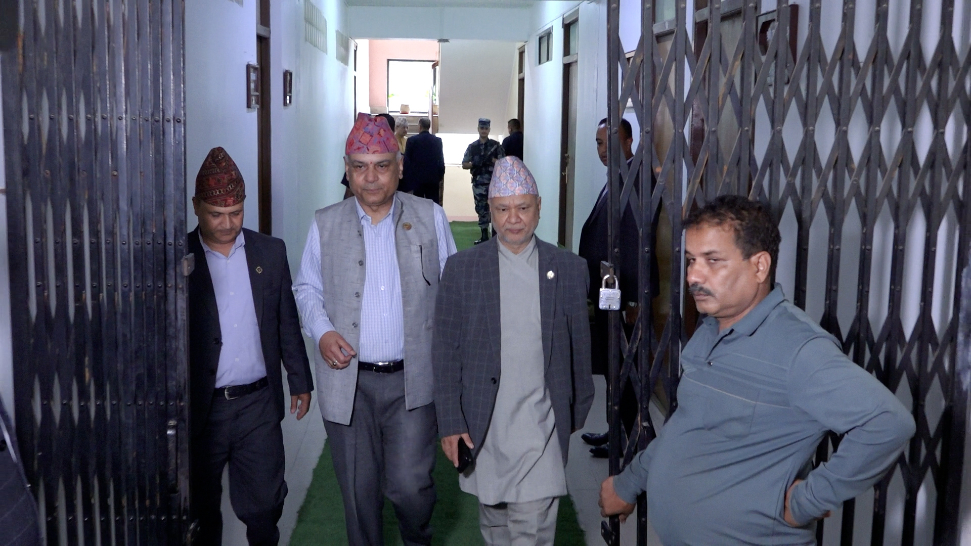 शिक्षा विधेयक पासगर्ने दबाबमा मन्त्री पन्त, कांग्रेस कार्यालयमै पुगेर छलफल